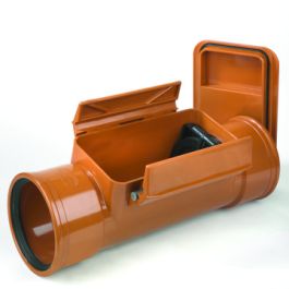 PVC Ontstoppingsstuk met keerklep 125mm SN8 2x mof roodbruin